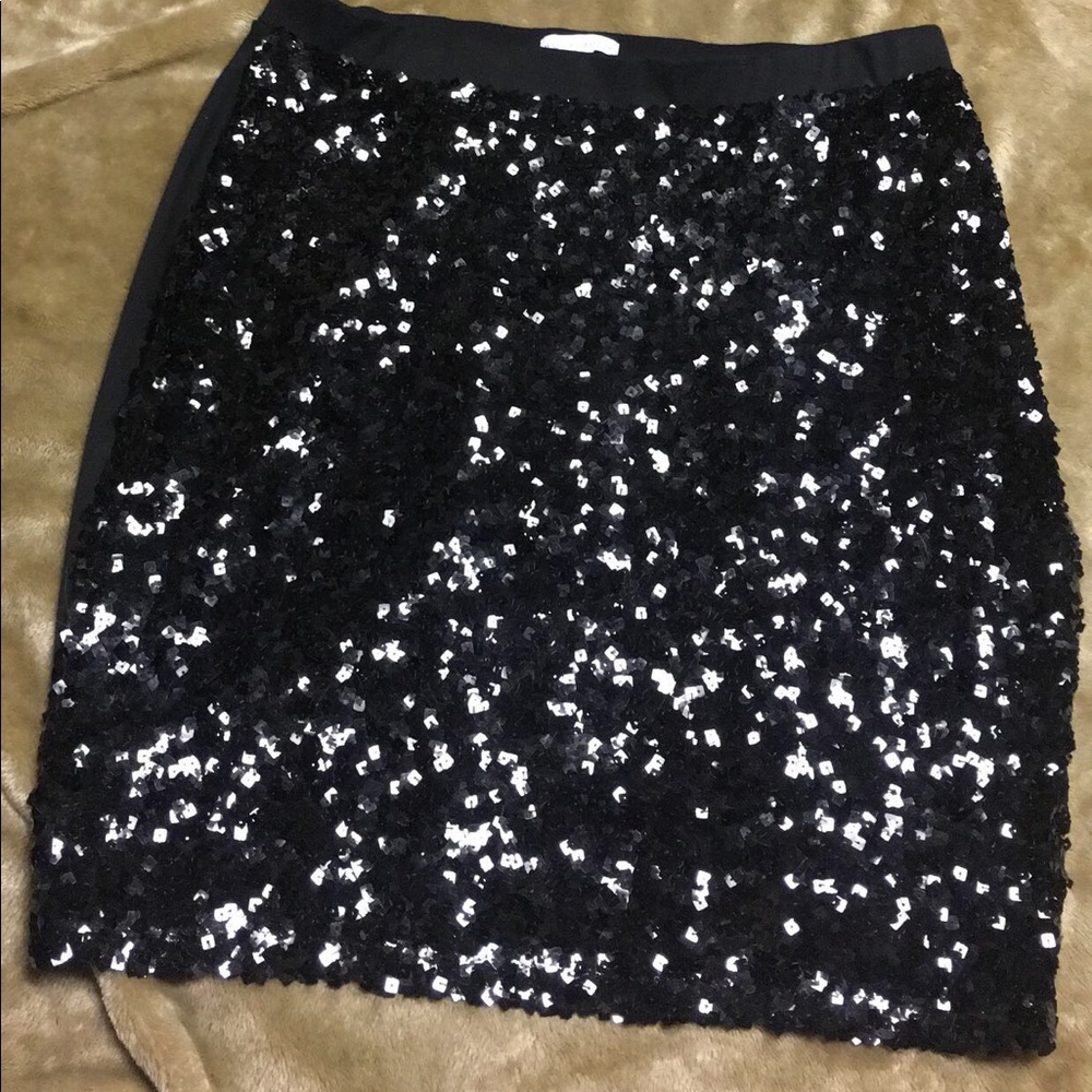 Black sequin pencil skirt